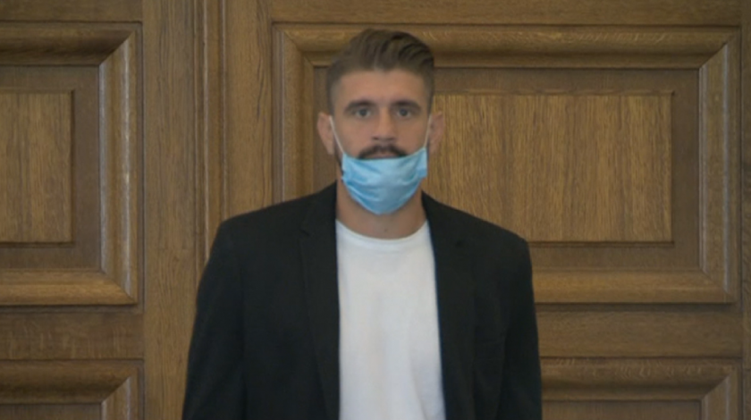 Съдът освободи футболиста, участвал в протестите