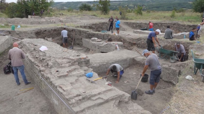 Какво разкриват разкопките на античното селище Рациария?