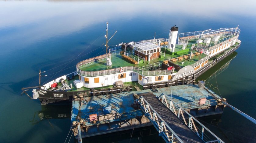 Откриват обновения параход „Радецки“, експерти от НИМ подновяват експозицията на кораба