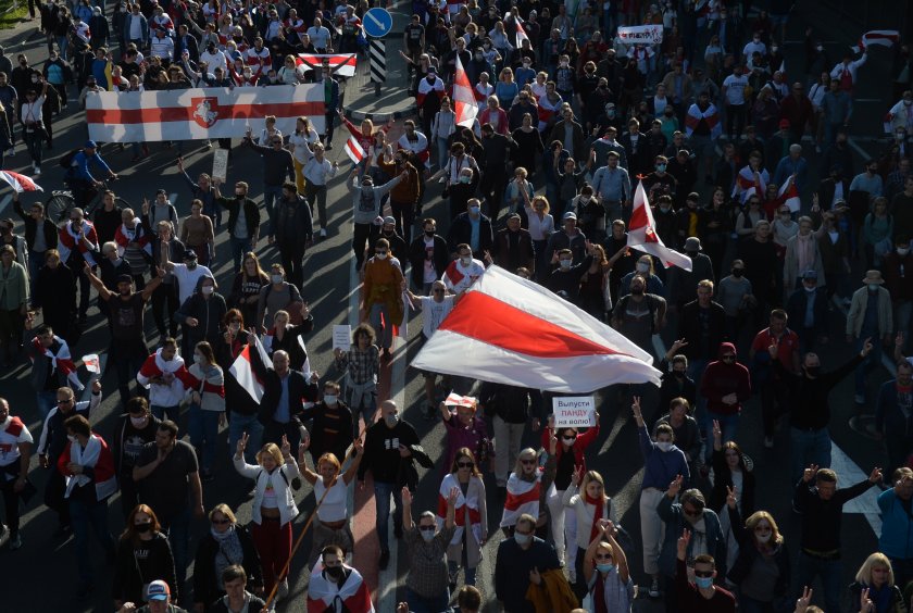 Арестуваха над 200 души на протестите в Беларус