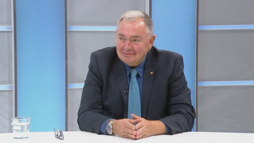 Проф. Георги Михайлов: Защо депутати напуснаха БСП след конгреса, а не преди него?