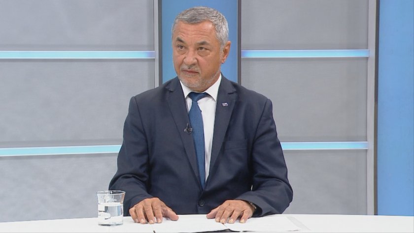 Валери Симеонов: Машинният вот ще се провали