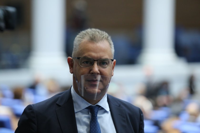 Депутатите ще гласуват за председател на ЦИК, единственият кандидат е Александър Андреев