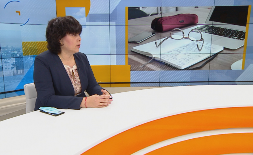 Просветният зам.-министър: Всяко училище може само да решава за онлайн обучението. Какви са критериите?