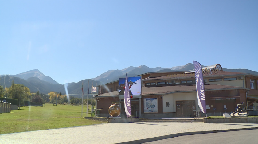 Зимните курорти планират мерки срещу COVID-19 на ски пистите и допълнителна дезинфекция