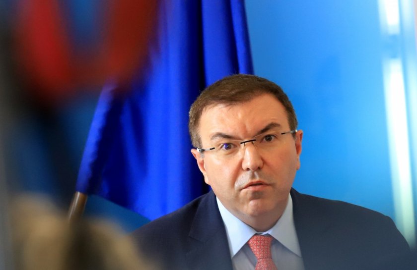 Министър Ангелов: За две седмици напред нямаме намерение да променяме мерките