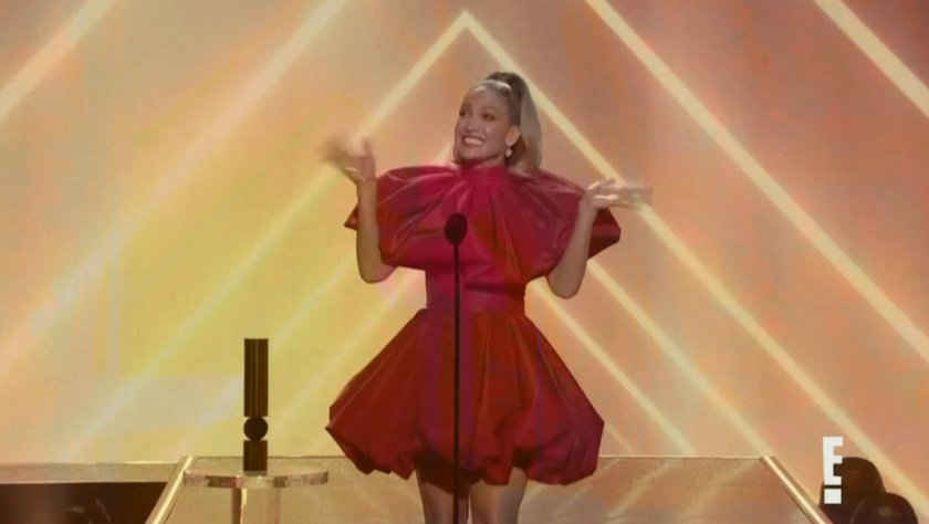 Дженифър Лопес стана "Икона на годината" на People's Choice Awards. Кои са другите победители?