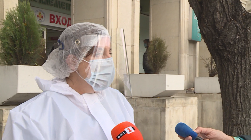 Специален COVID кабинет във Варна приема пациенти през почивните дни