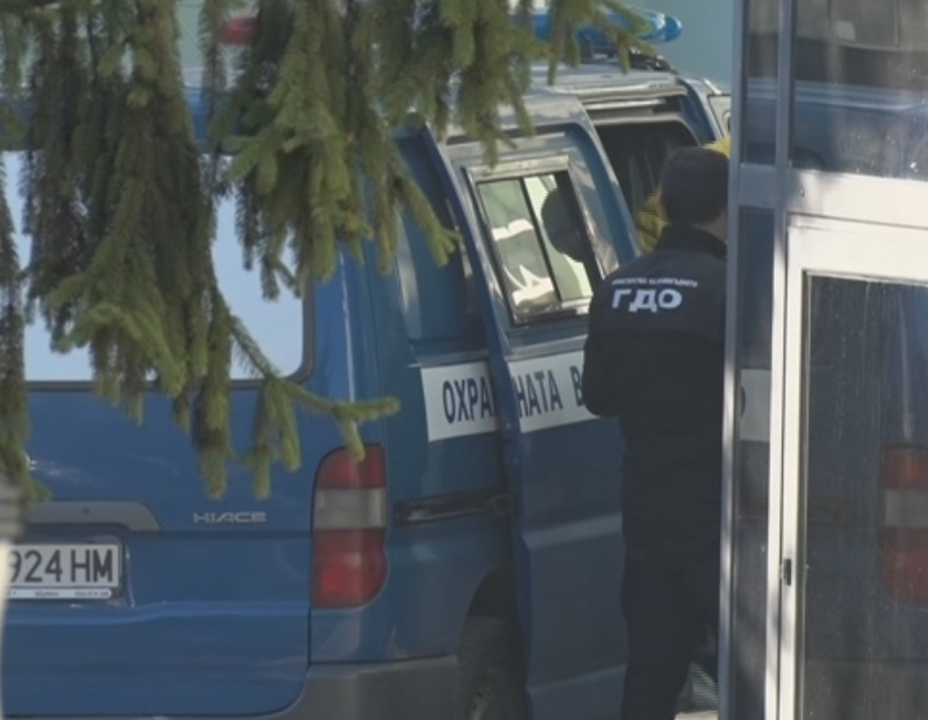 Оставиха в ареста Георги Йорданов, обвинен за убийството на баба си и дядо си