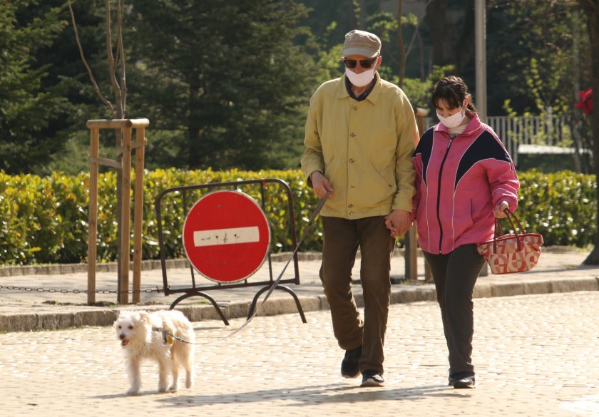 Новите мерки: Какво затваря и какво остава отворено?