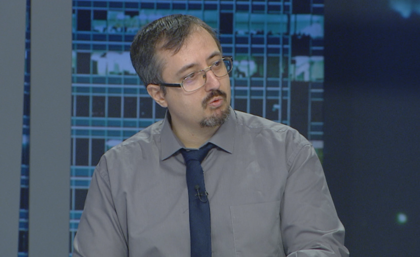 Математик: В България се наблюдава надвишена смъртност, очаква се драстичен спад с новите мерки