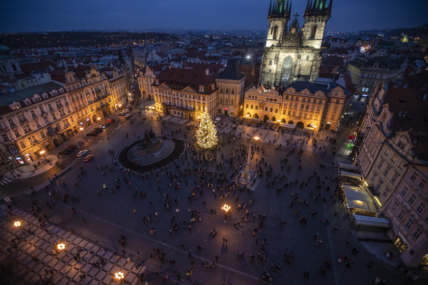 Коледни базари в Европа ще има, но при специални правила