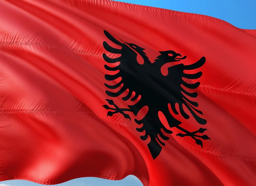 Албания отбелязва Ден на знамето