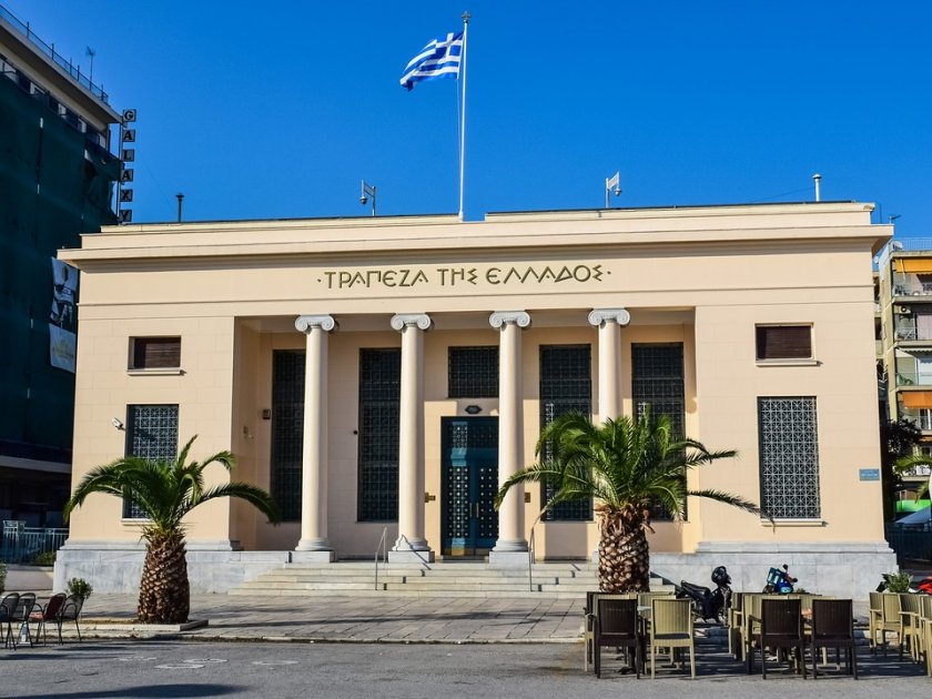 банков обир милиона евро предградие атина