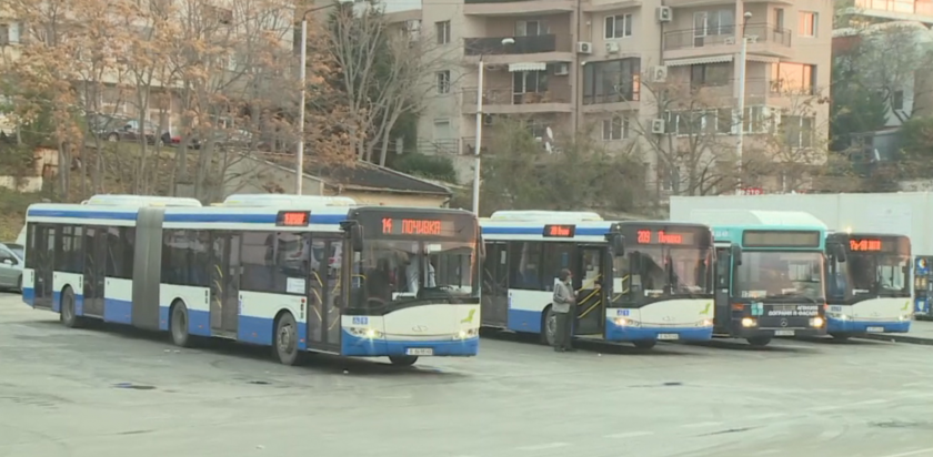 Нова билетна система оставя без работа кондукторите във Варна