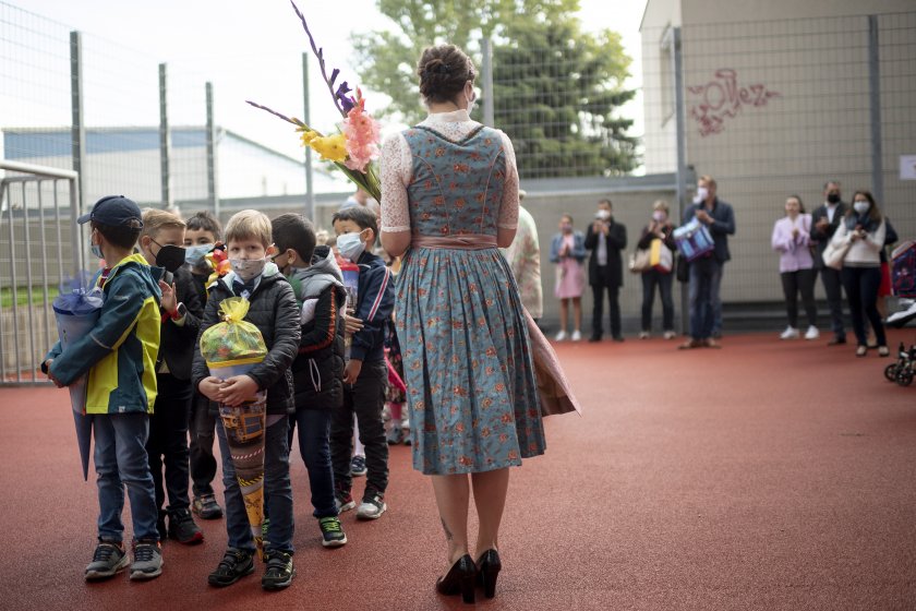 Австрия отмени забраната за мюсюлмански забрадки в началните училища
