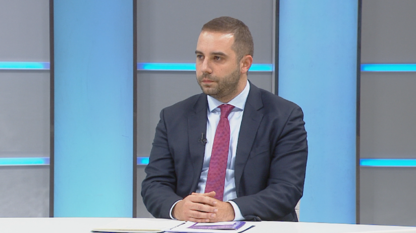 От 2700 поставени дози от ваксината у нас има само една нежелана реакция
