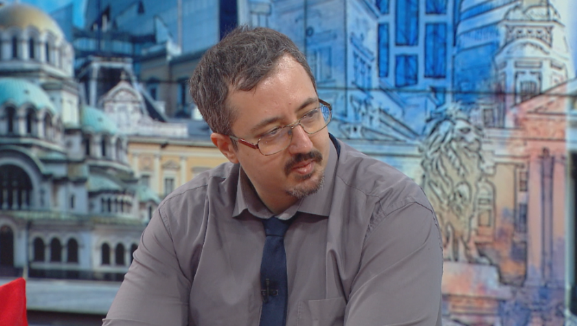 Д-р Лъчезар Томов: Има скок при децата, това ще доведе до ръст на новозаразените