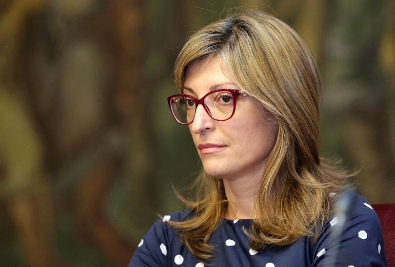 Захариева с първи коментар за безредиците в САЩ: Насилието никога не е решение