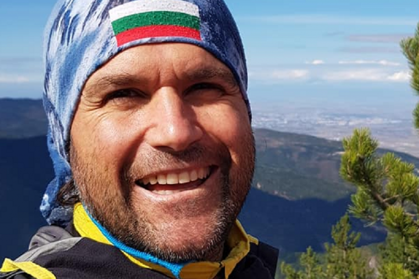 Атанас Скатов е в подножието на К2 и е готов за първото зимно изкачване на върха