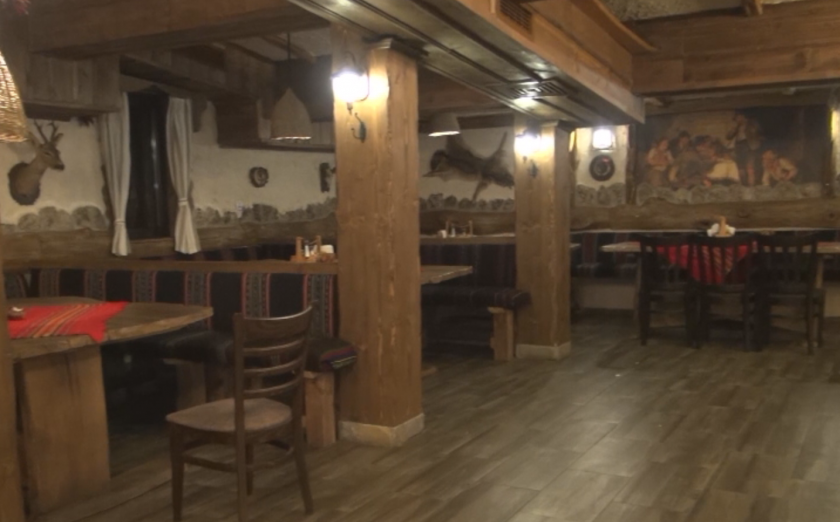 Пак нелегален купон? Хоро се изви в хотелски комплекс край Поморие