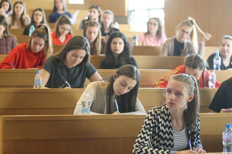 "Право" в СУ отново ще се кандидатства с оценка от матурата