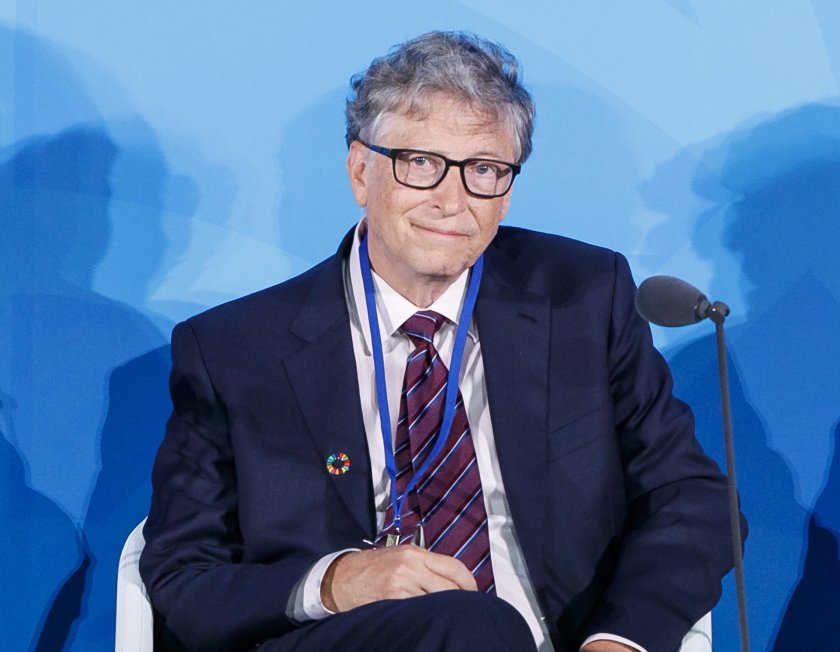 Ваксини с микрочип и кой измисли Ковид: Бил Гейтс за конспиративните теории