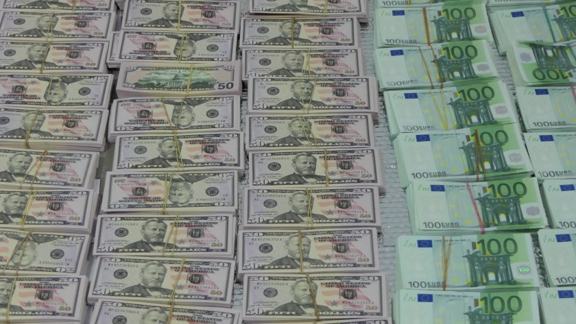 разбиха престъпна група печатала фалшиви пари документи