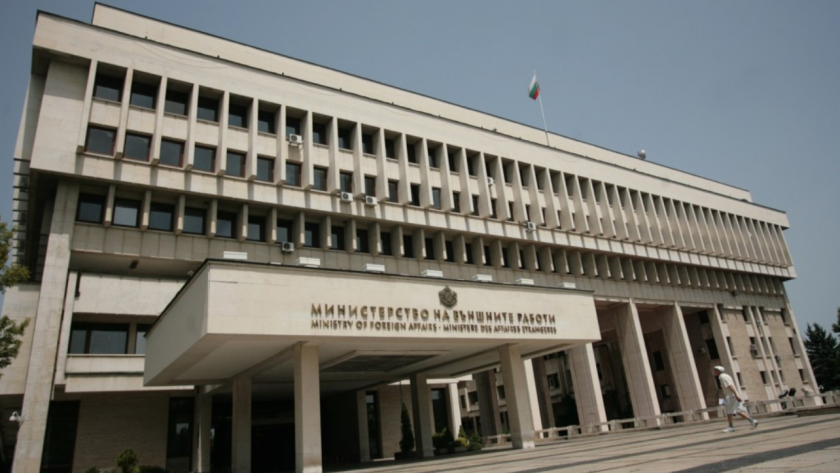 МВнР постави пред Румъния въпроса за транзитния трафик на граждани от трети страни към България