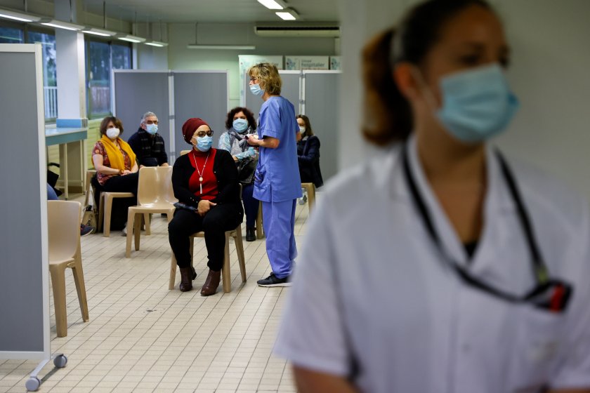 Франция удължи извънредното положение до 1 юни, Атина се готви за пълно затваряне