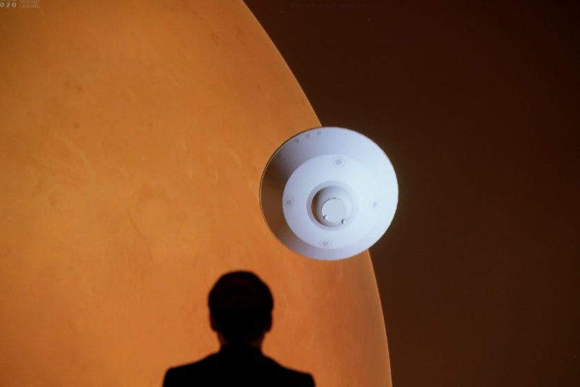 Как се паркира марсоход?