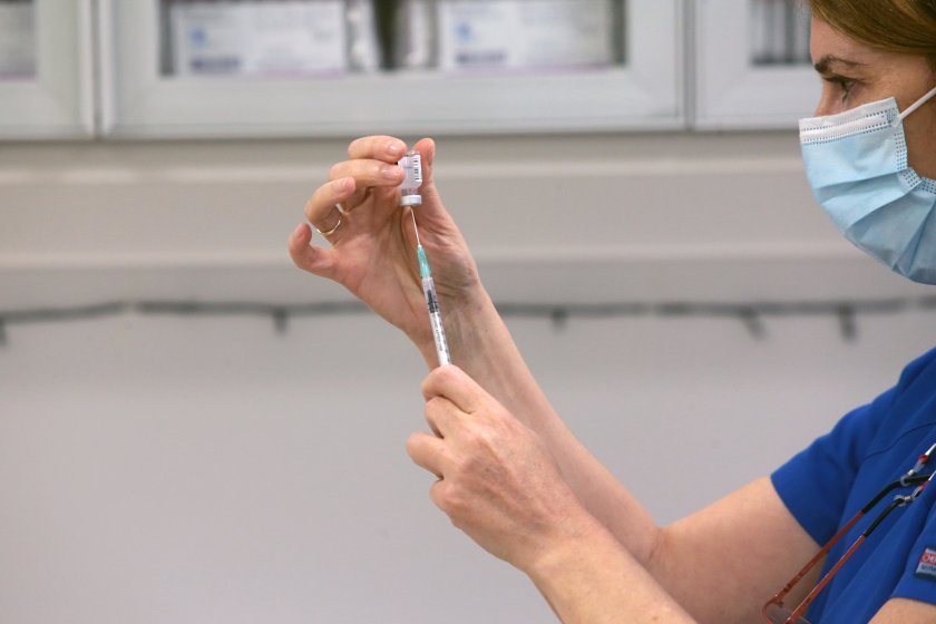 Oт днес и личните лекари ще имунизират срещу COVID-19