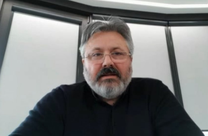 Специално: Д-р Хичев от кризисния щаб в САЩ - за ваксините и новите варианти на COVID-19