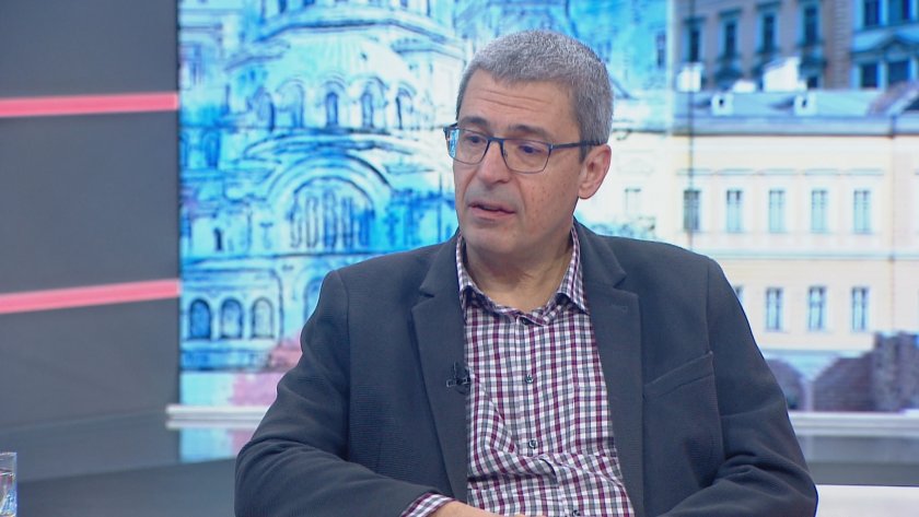 Проф. Гетов: Още две ваксини чакат одобрение от ЕС, през март ще има и "коктейл" от антитела