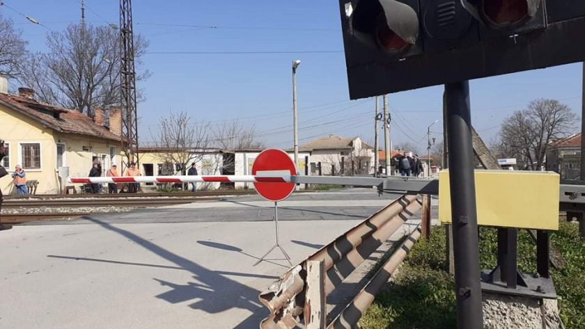 Тежко остава състоянието на двете жени от катастрофата на прелез в Скутаре