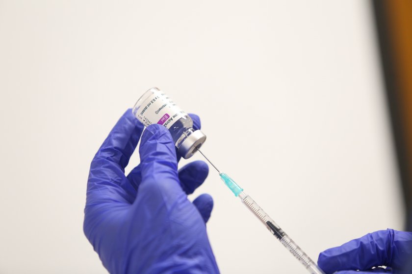 100 ваксинирани болница света анна софия