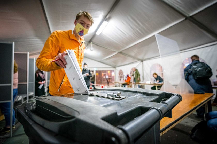 Последен ден от парламентарните избори в Нидерландия - заради коронакризата