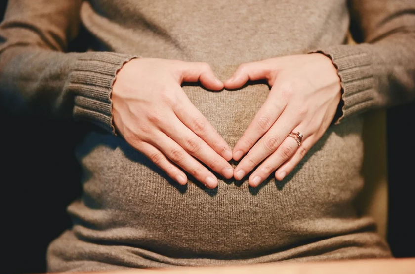 създадоха експертен консултативен съвет сложни случаи бременни родилки covid