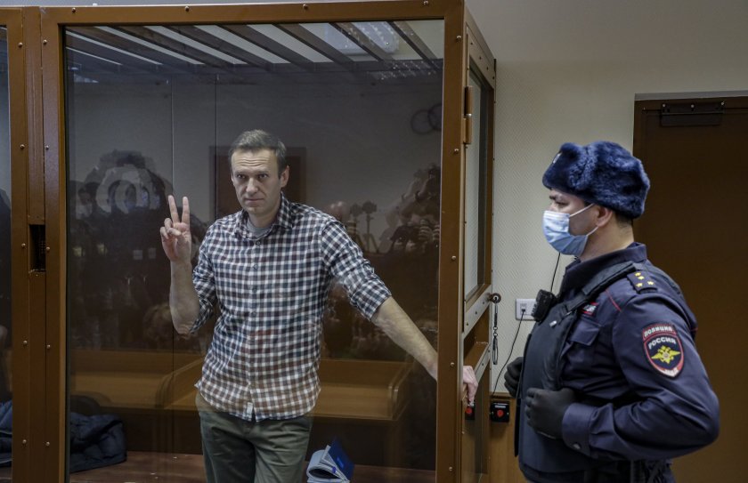 Затвореният критик на Кремъл Алексей Навални е отслабнал с 8