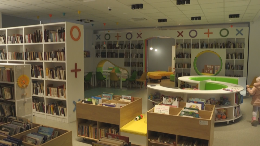Изцяло нова и модерна библиотека отвори врати в Бургас. Сградата