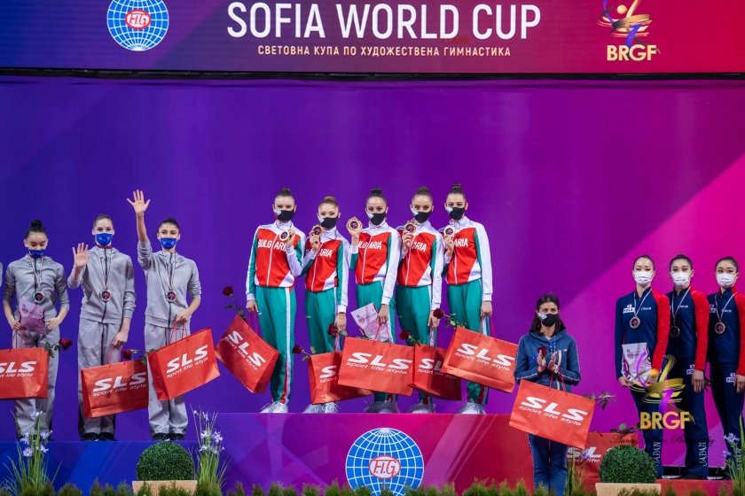 6 златни, 1 сребърен и 2 бронзови медала за България на Световната купа в София