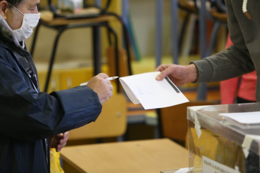 Малко над 6% е избирателната активност в област Благоевград към 10.00 ч.