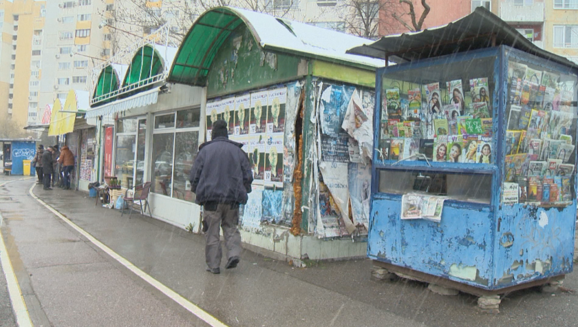 След фаталния инцидент, при който оголен кабел от незаконен павилион