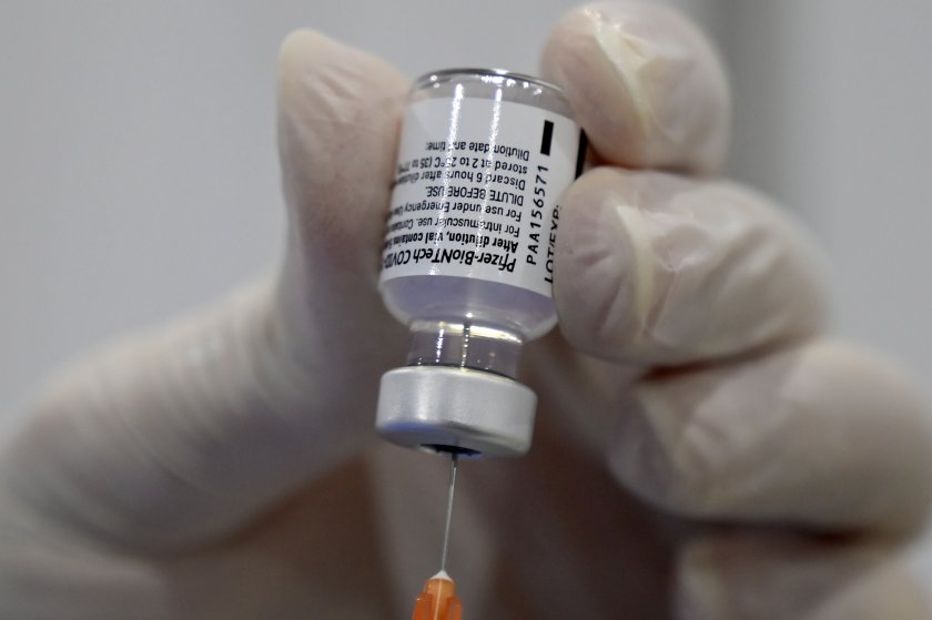 000 дози ваксината пфайзер очаква пристигат нас