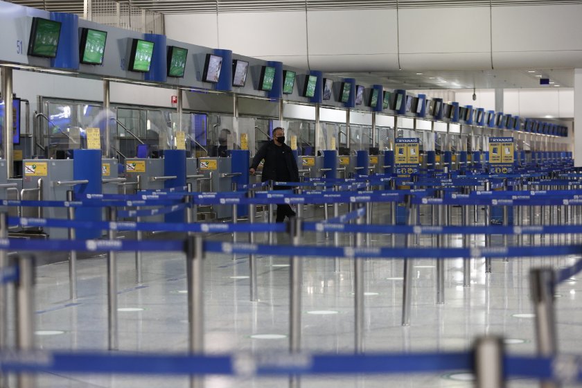 гърция планира отвори летища полети април