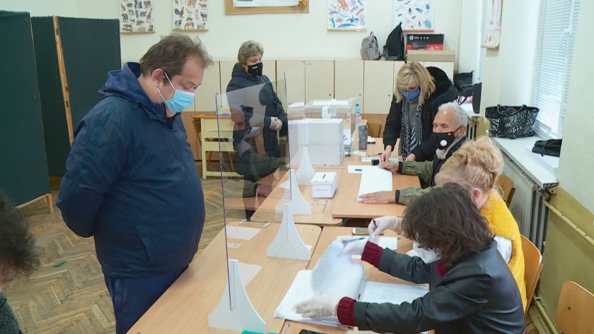 Все още не са обработени всички протоколи от изборите в Пловдив