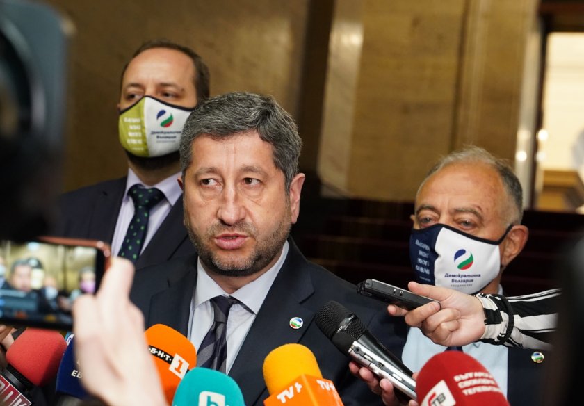 Считаме, че реалният шанс за излъчване на правителство е вторият