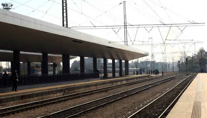 Започва ремонт на първите 7 коловоза на Централната гара в София