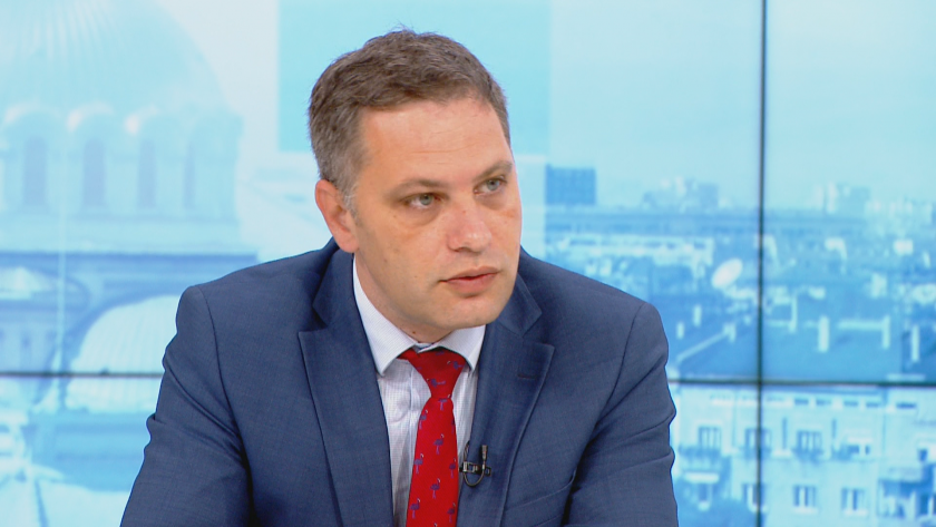 Александър Сиди: Партиите, които решиха за гласуването в чужбина, изпълняват поръчката на ДПС