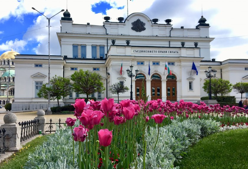 Нов опит за заседание на парламента, предвидено е обсъждане на изборните правила